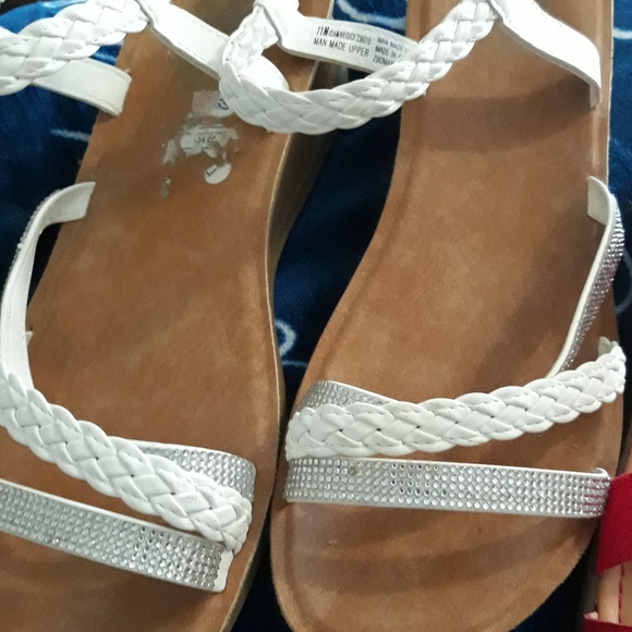 Price dropped today only. 2 pair of Sandals for $22 - Picture 2 of 2